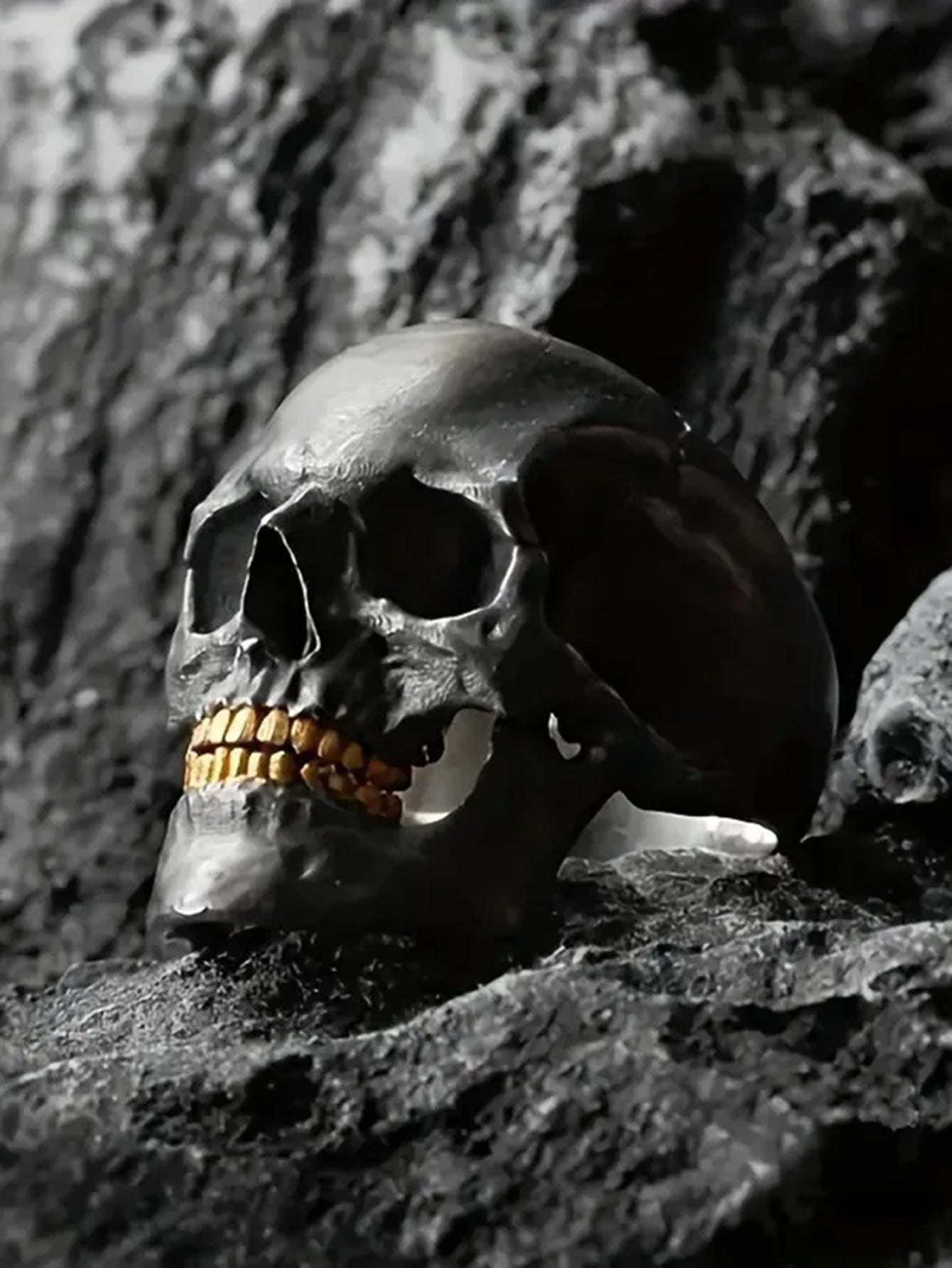 Wholesale Distressed skull ring retro punk style skull ring